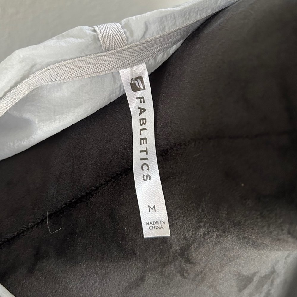 Fabletics Donovan Windbreaker - Size M - image 7